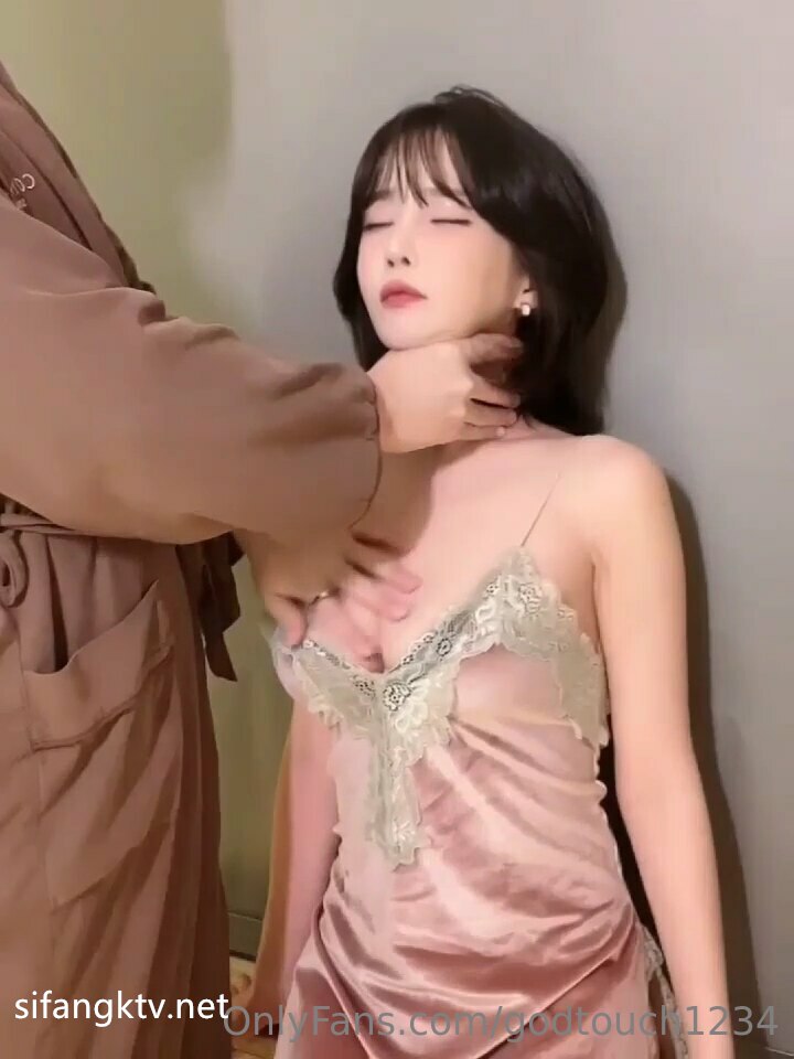 【推荐尊享】超美气质小少妇【果儿】剧情新作-制服女秘书的呻吟 为了让老板满意主动骑乘 卫生间操到床上